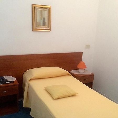 Albergo San Carlo Massa Екстериор снимка