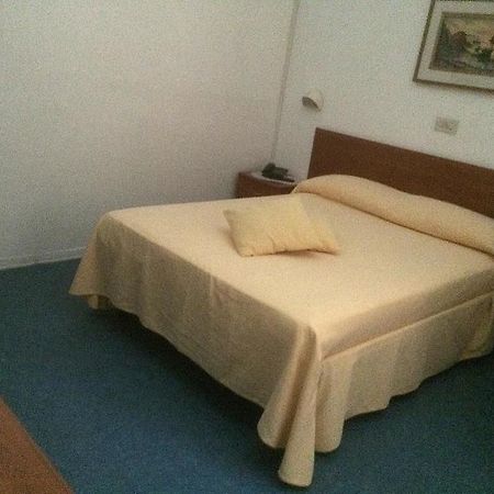 Albergo San Carlo Massa Екстериор снимка